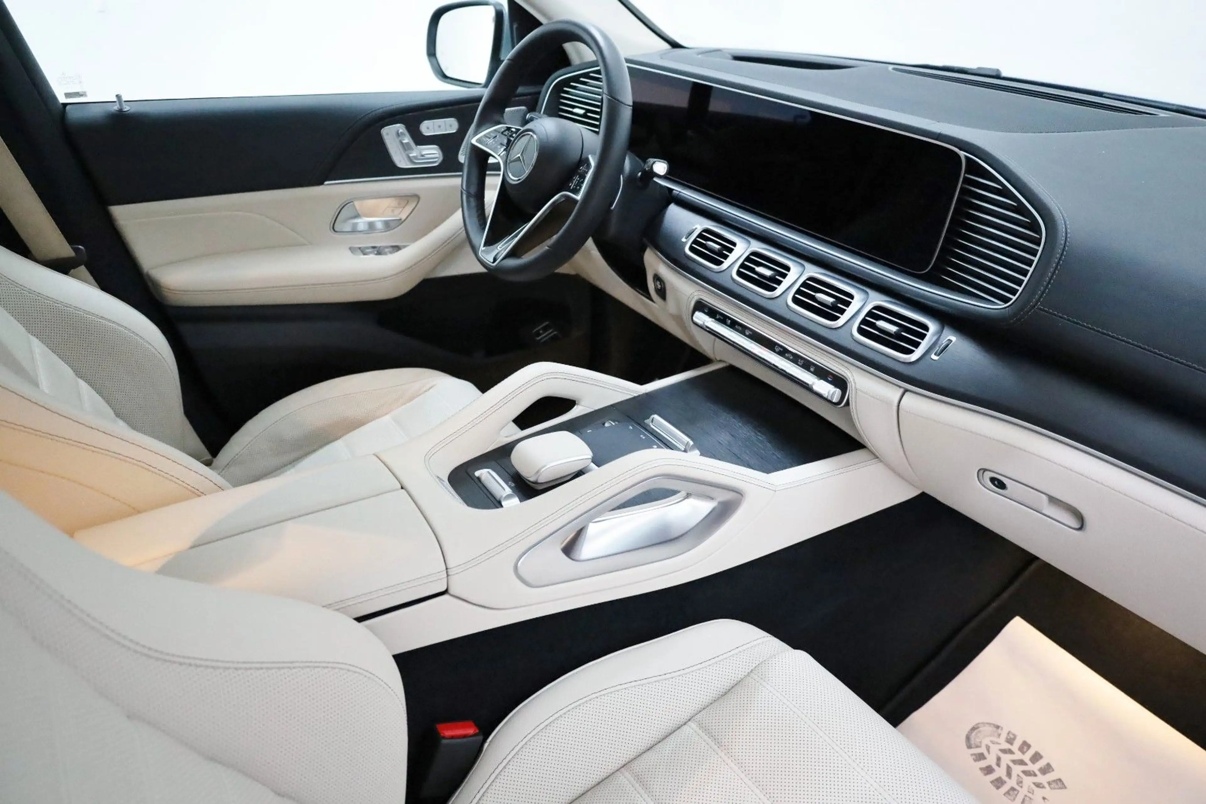 Mercedes-Benz GLE 400 e Coupe 4M,AMG,Panor,Sitzlüftu,Burmester — photo 3