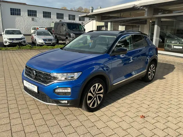 Volkswagen T-Roc Active 1.5 TSI +AHK+MÜDIGKEITSERK.+