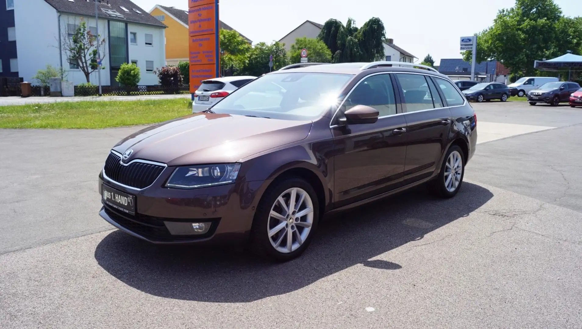 Skoda Octavia Combi 1.8 TSI Elegance Pano+Key+Lede+Nav Braun - 1