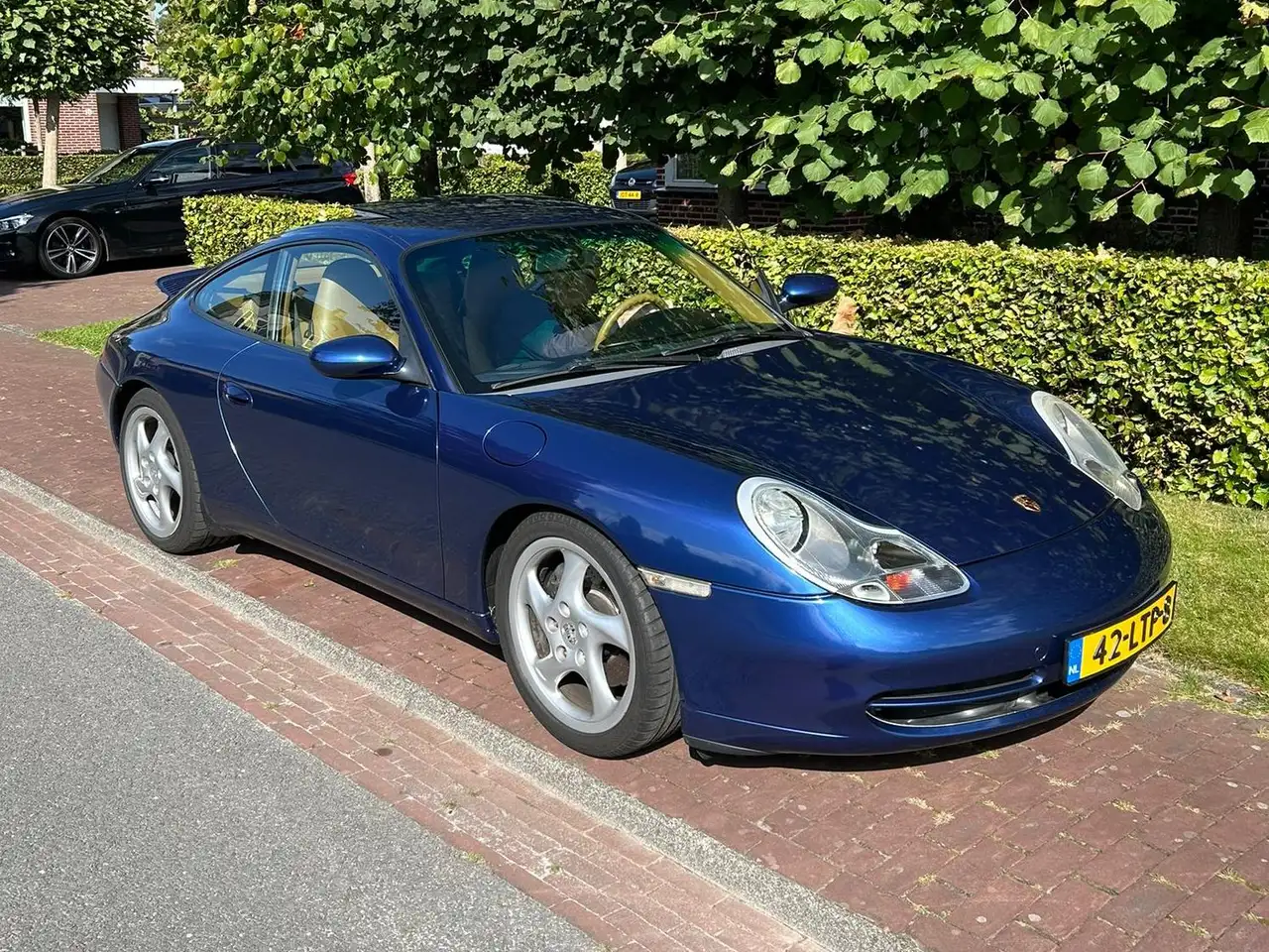 Porsche 911 3.4 Coupé Carrera 4, foto 3