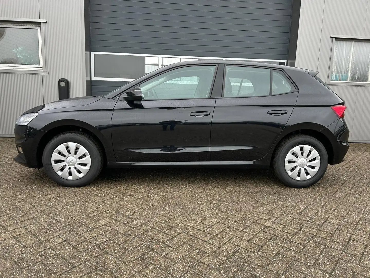 Skoda Fabia 1.0 TSI 95PS Selection 5-türig Rückf.Kamera Par... Schwarz - 1