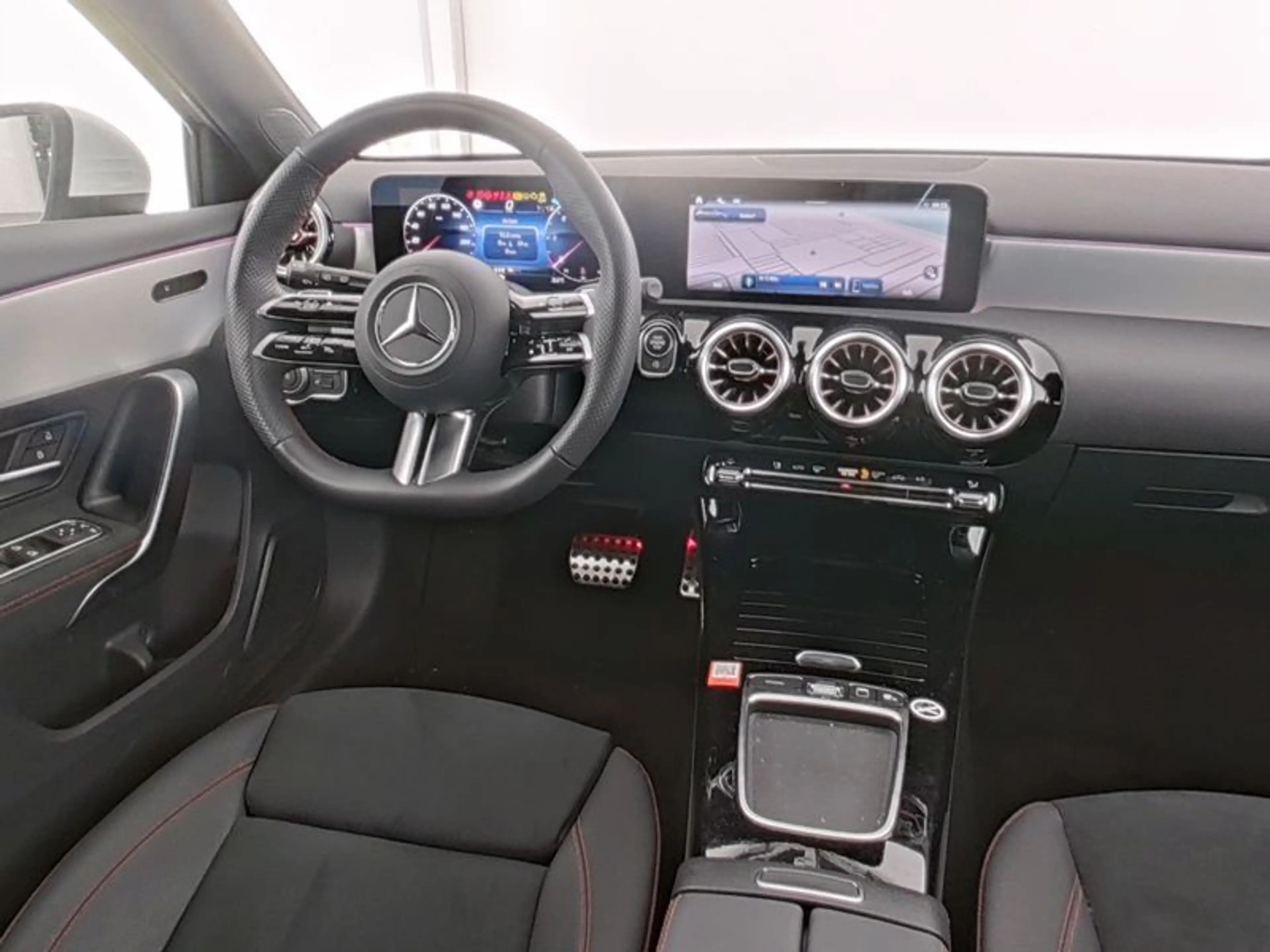 Mercedes-Benz A 180 d , AMG MULTI 360 AHK DISTR KAMERA SPUR — photo 8