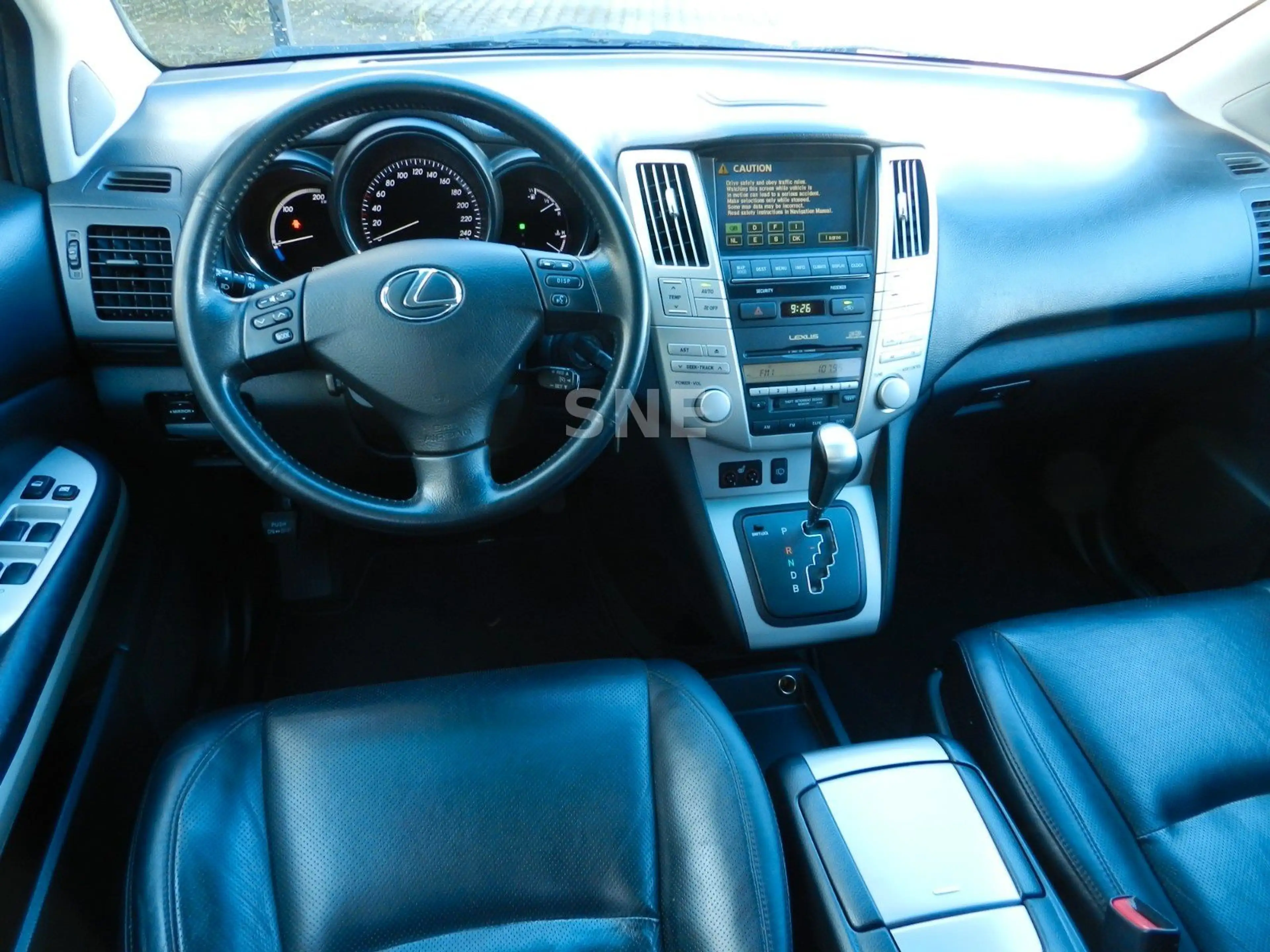 Lexus RX 400 h — photo 11
