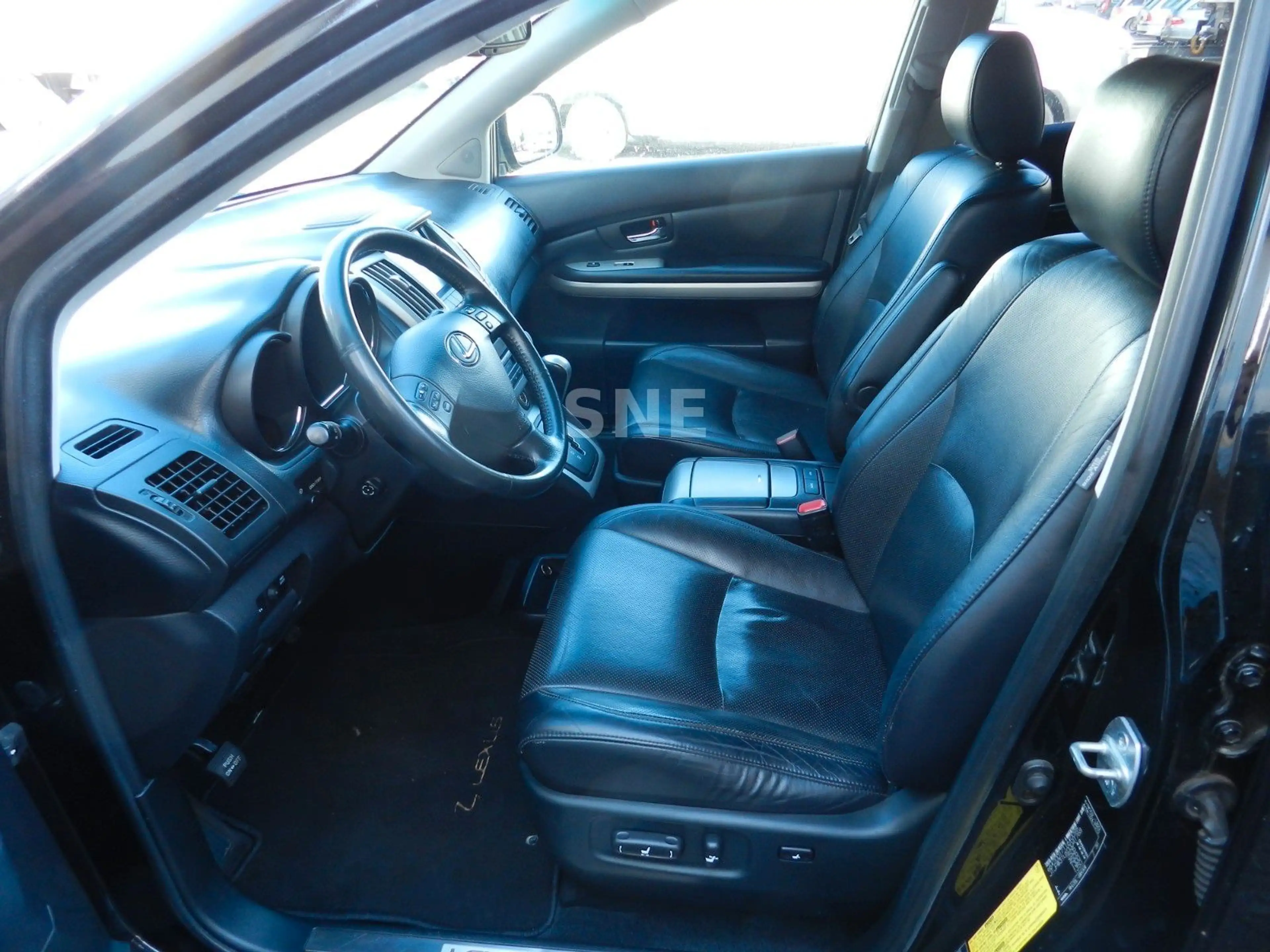 Lexus RX 400 h — photo 9