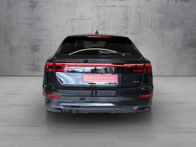 Audi Q8 view 6