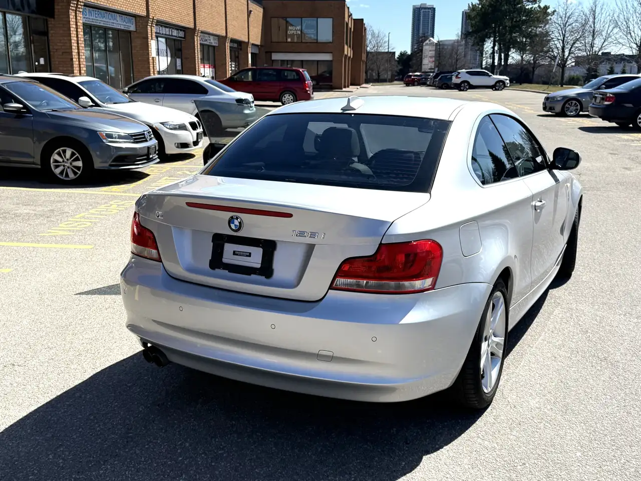 BMW 1 Series снимка BMW 1 Series