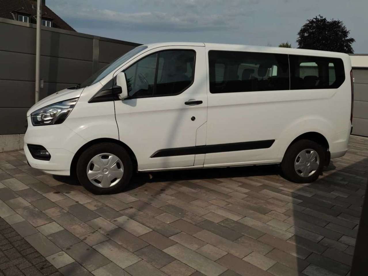 Ford Transit Custom 9 posti clima c. Automatico