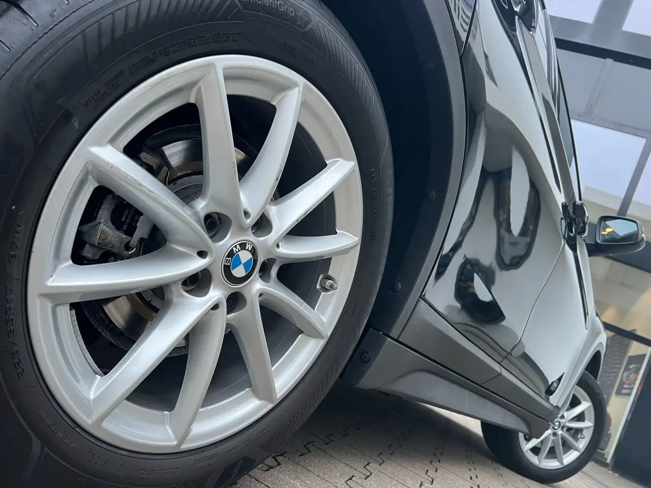 BMW X1 sDrive18i AHK RFK PDC DAB Parkass. Klima 4