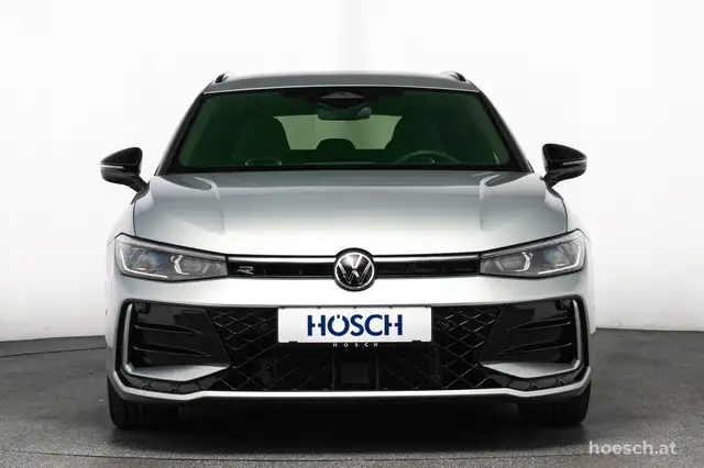Volkswagen Passat view 2