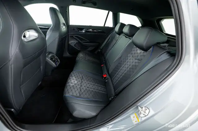 Volkswagen Passat view 7