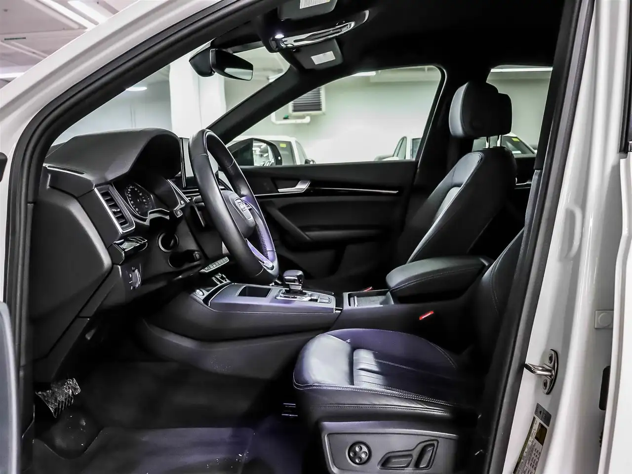 Audi Q5 снимка Audi Q5