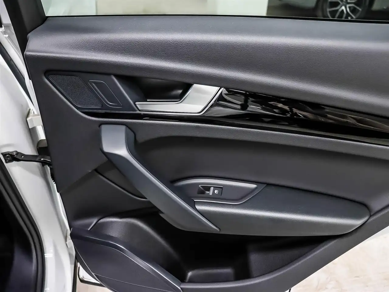 Audi Q5 снимка Audi Q5