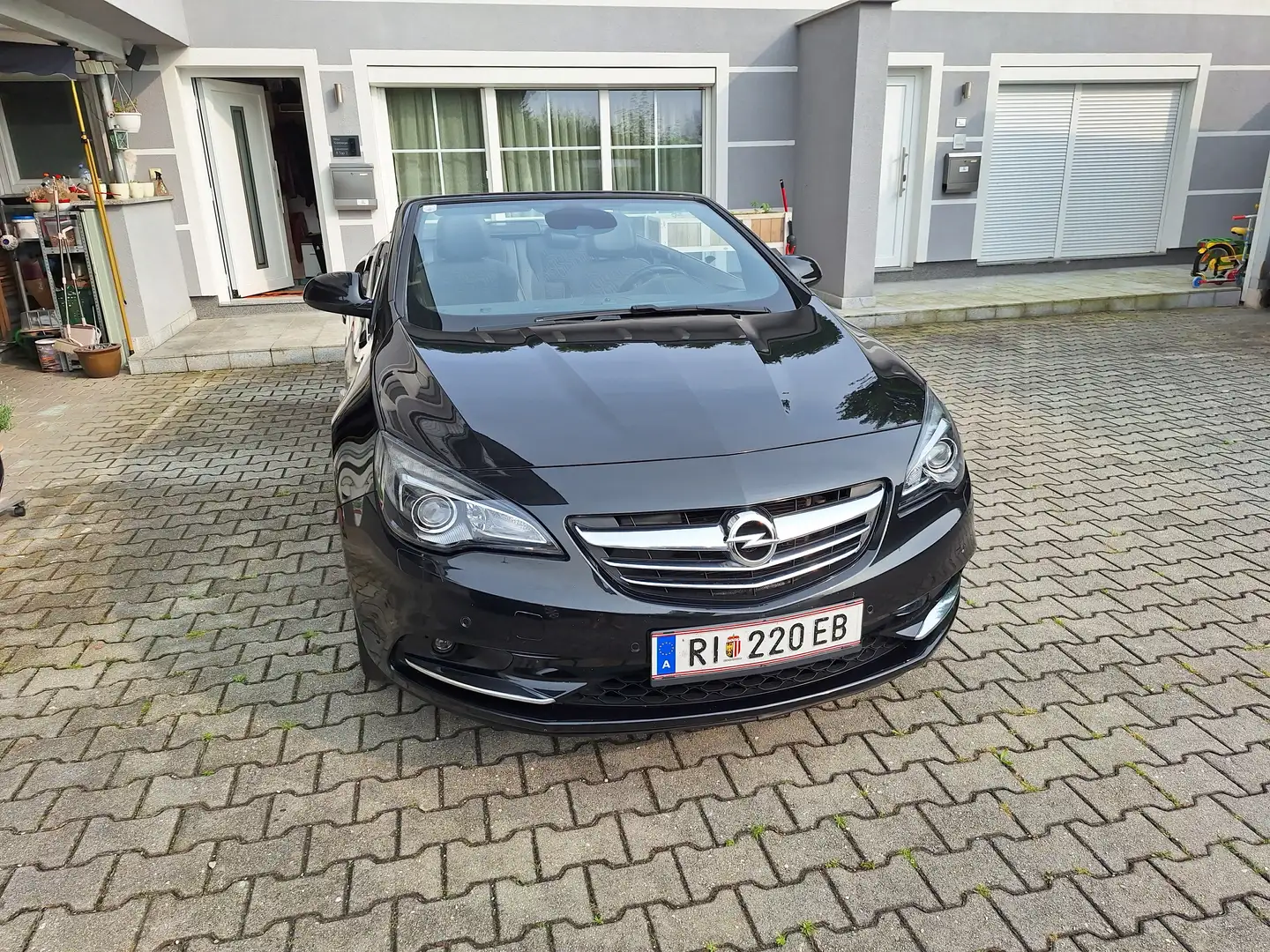 Opel Cascada Cascada Cabrio1,4 Turbo Ecoflex Cosmo Start/Stop Schwarz - 1
