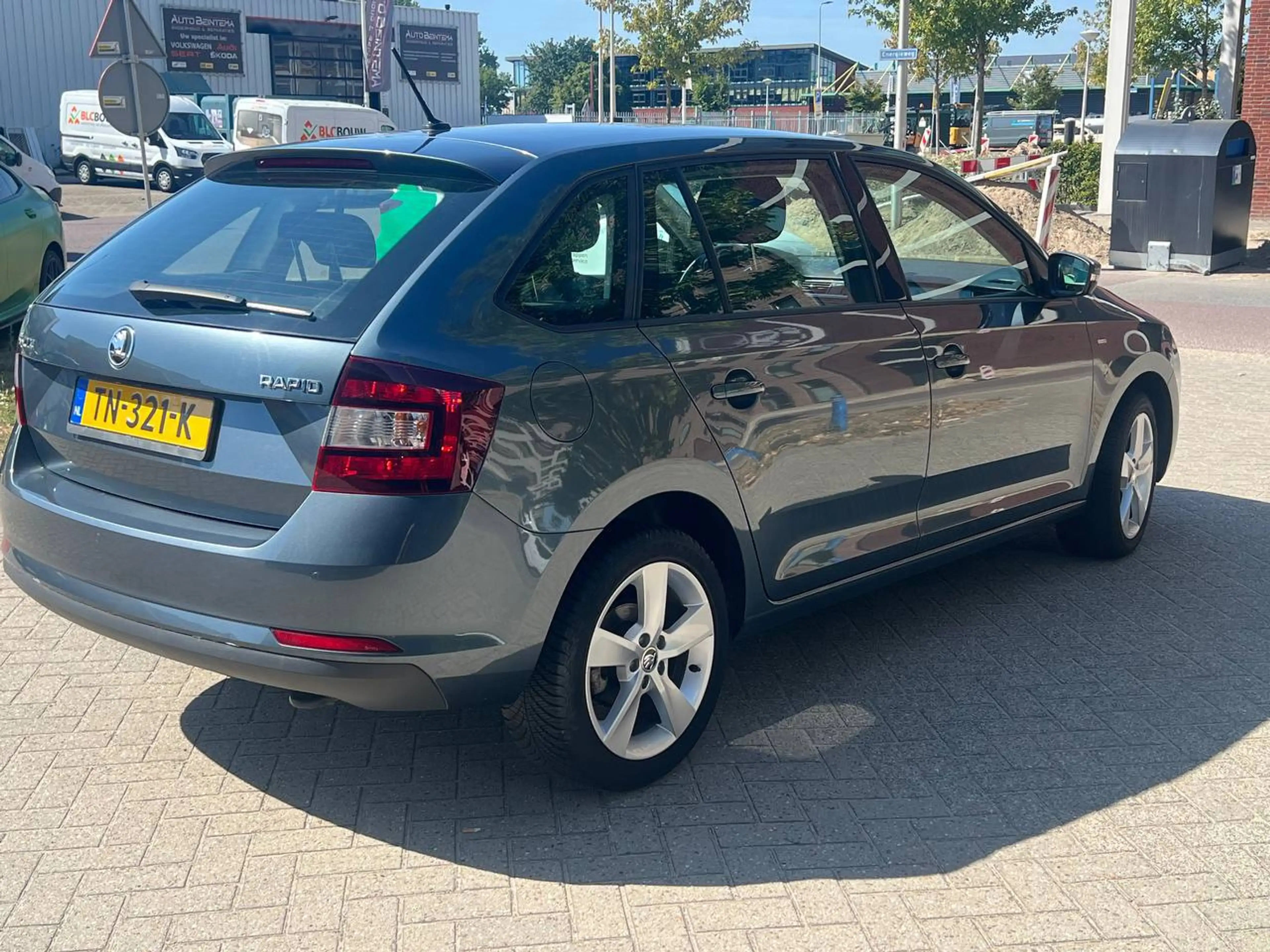 Skoda Rapid/Spaceback 1.0 TSI Greentech Clever — photo 3