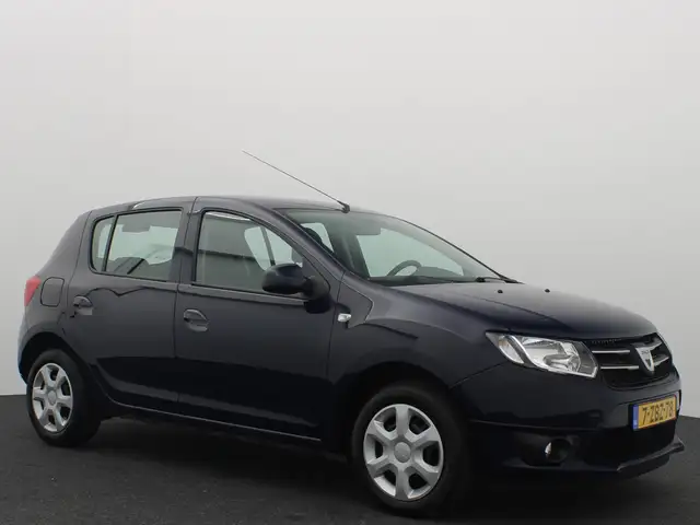Dacia Sandero view 14