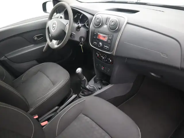Dacia Sandero view 29