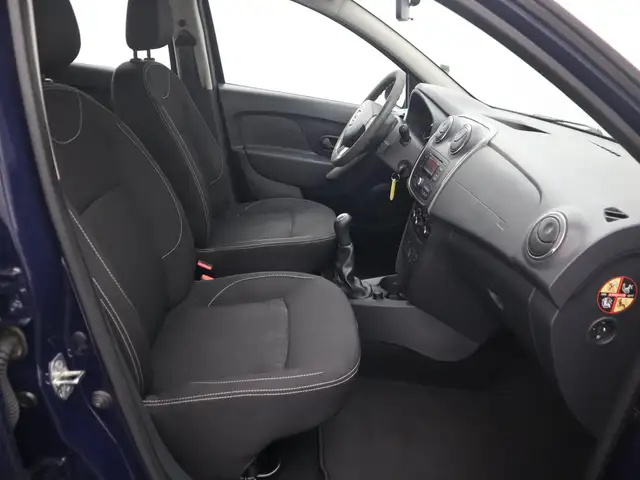 Dacia Sandero view 30