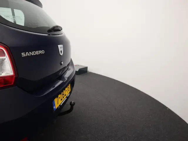 Dacia Sandero view 5