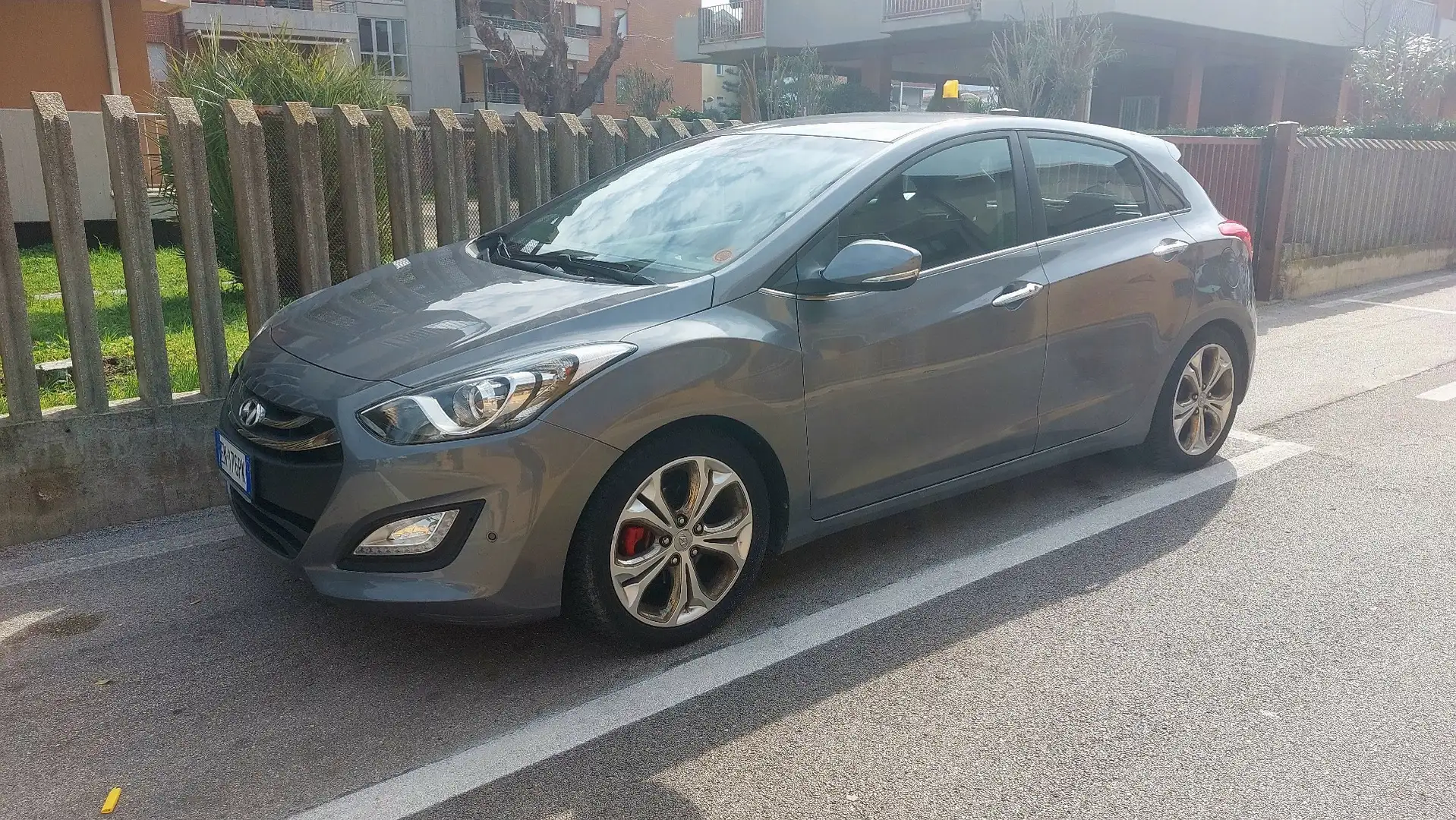 Hyundai i30 5p 1.6 GDi Style GPL - 1