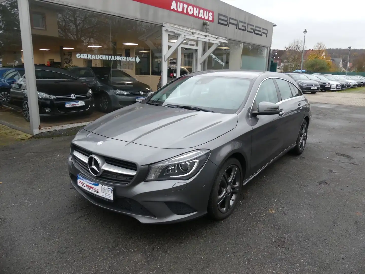 Mercedes-Benz CLA 220 Shooting Brake d 4Matic Automatik Grau - 2