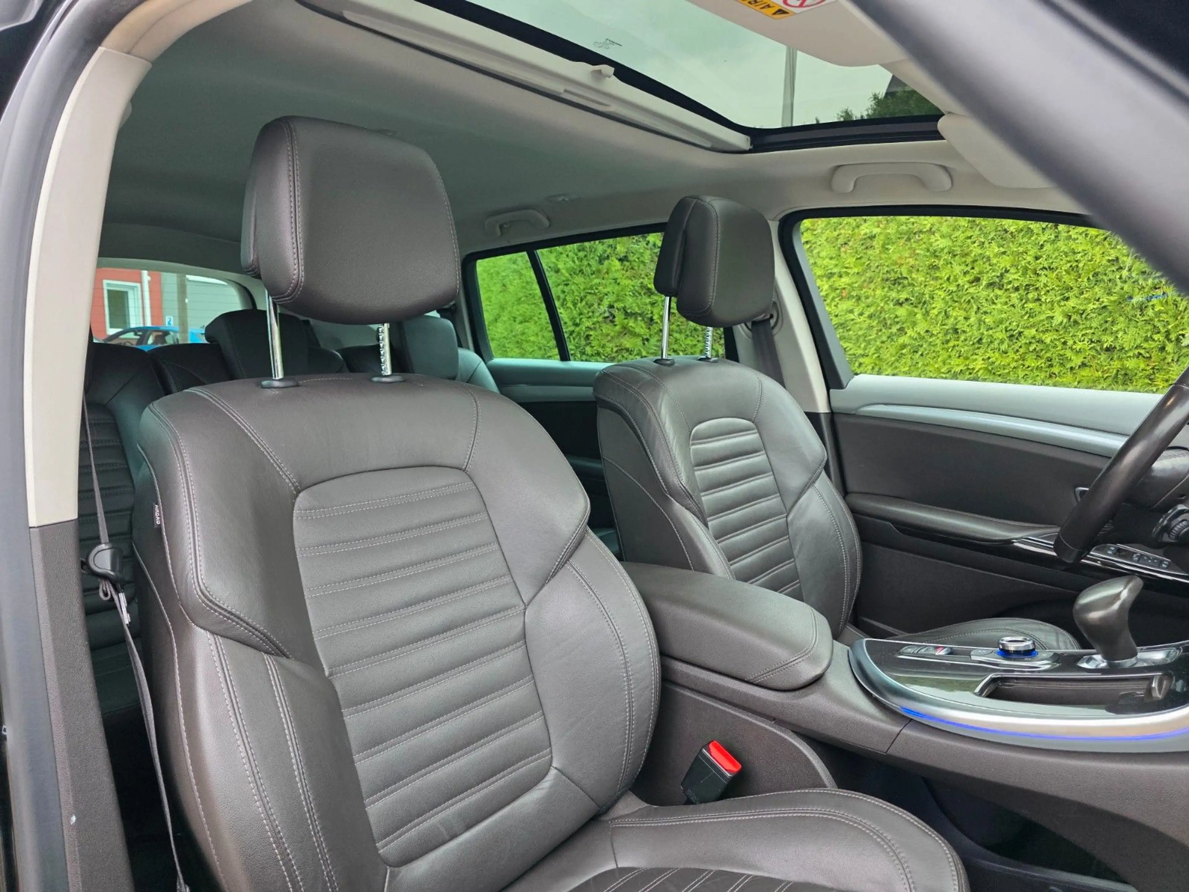 Renault Espace V Intens 2.0d — photo 14