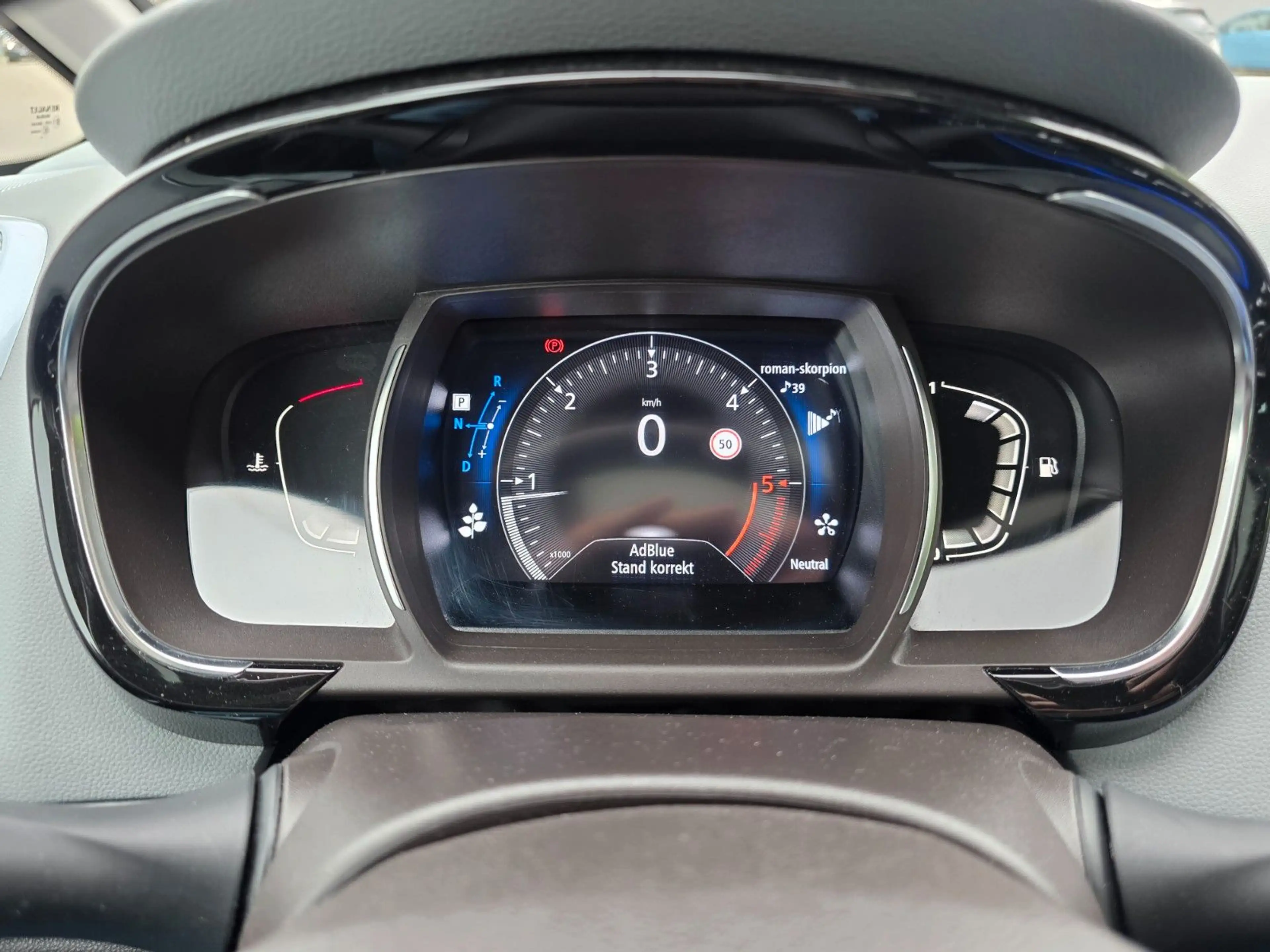 Renault Espace V Intens 2.0d — photo 5