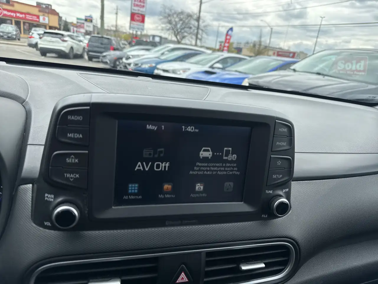 Hyundai KONA снимка Hyundai KONA