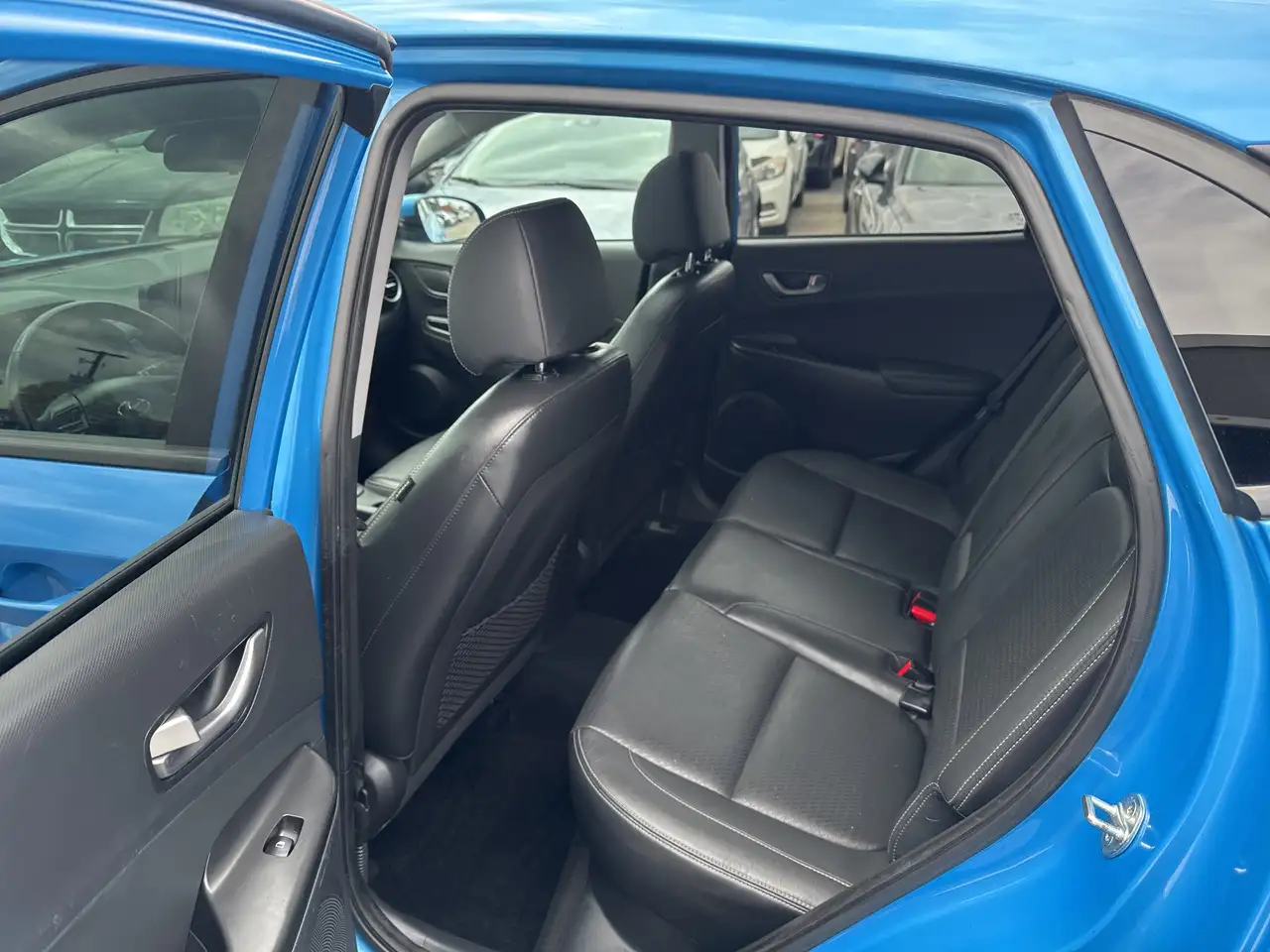 Hyundai KONA снимка Hyundai KONA