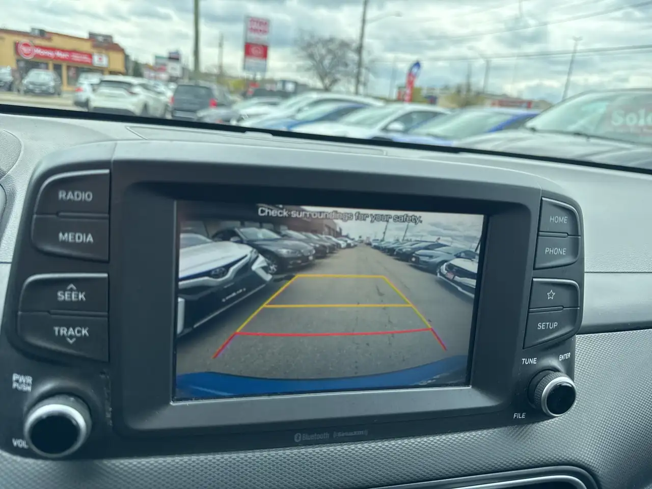 Hyundai KONA снимка Hyundai KONA