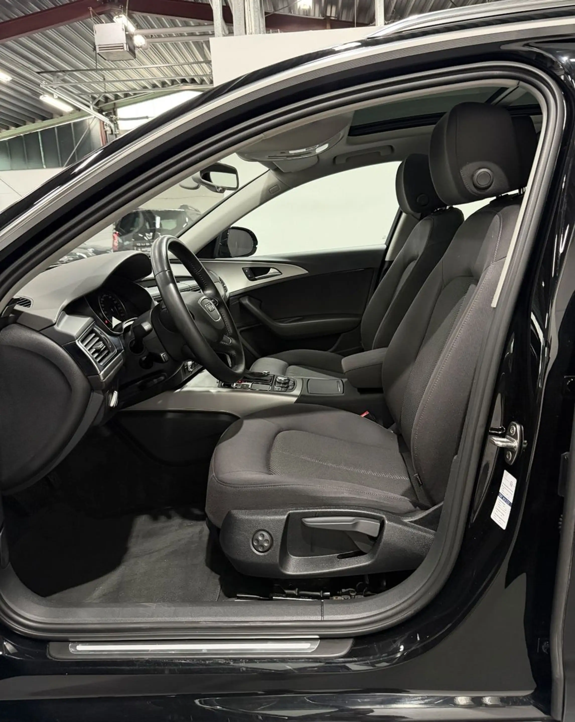 Audi A6 Avant 2.0 TDI PANO*Bi-Xenon*Navi*4-Zonen — photo 10