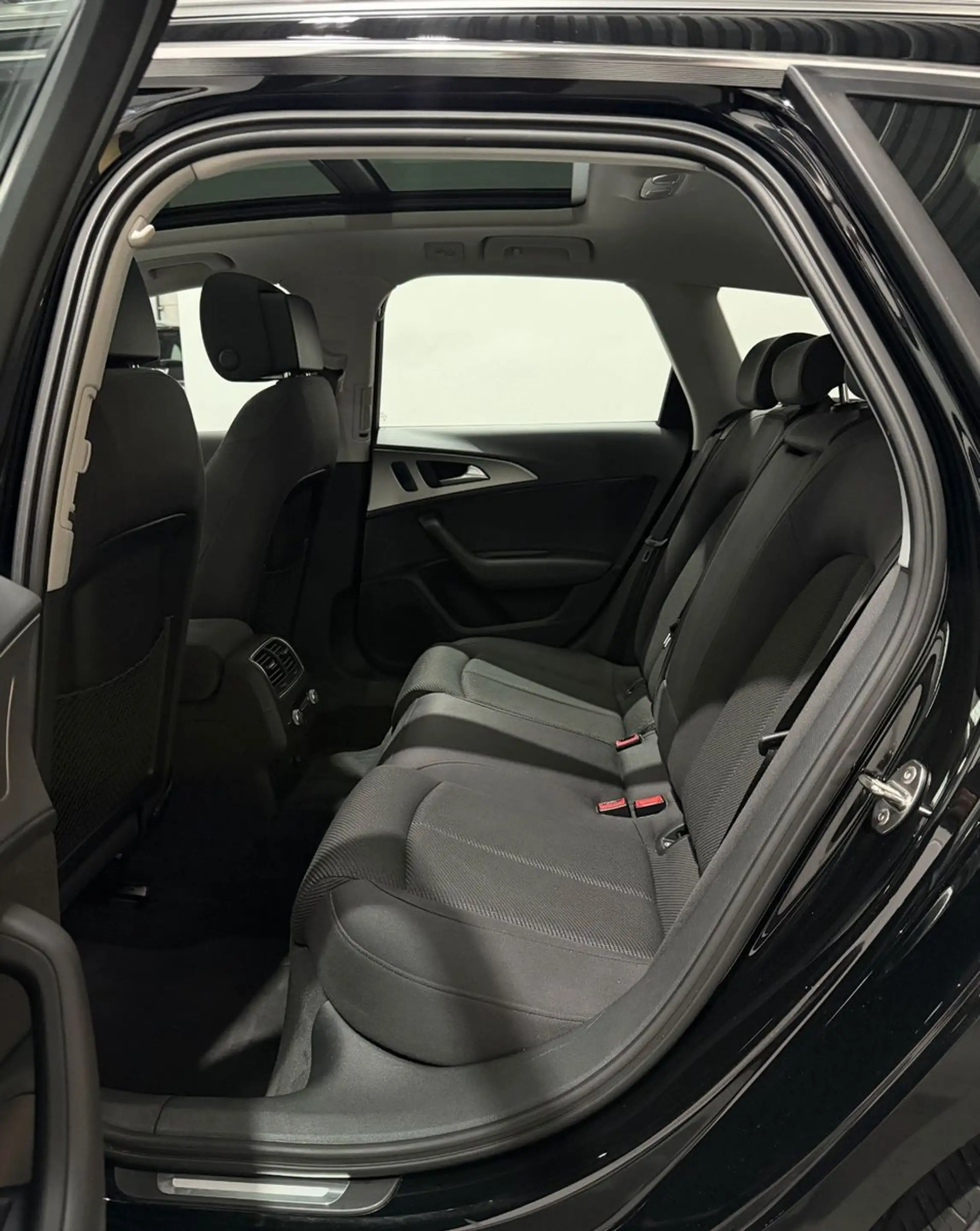 Audi A6 Avant 2.0 TDI PANO*Bi-Xenon*Navi*4-Zonen — photo 11