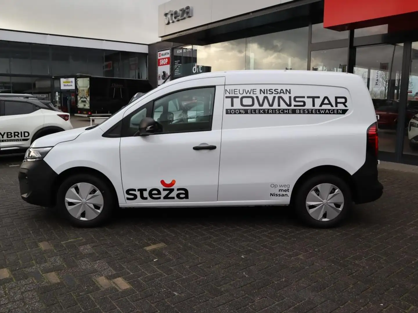 Nissan Townstar Business L1 45kWh 121PK / Apple Carplay / Wit - 2