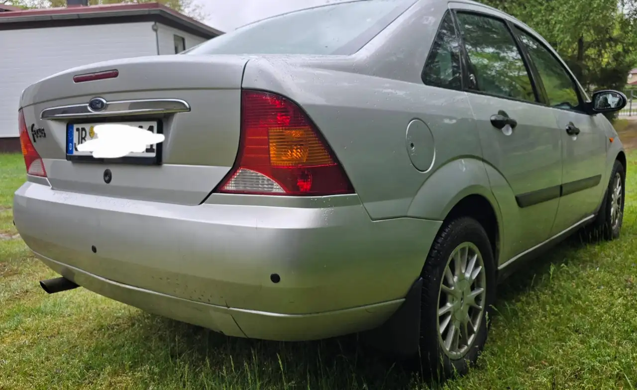 Ford Focus Ghia - 1.6L, foto 4