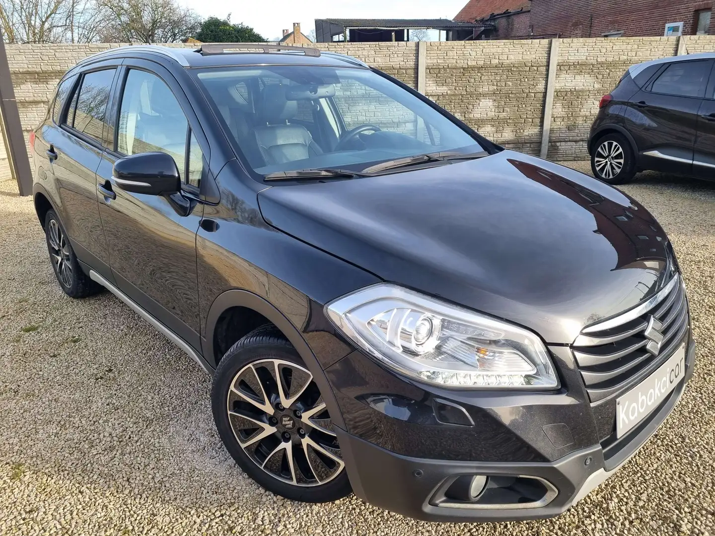 Suzuki SX4 S-Cross 1.6 DDiS 4x4 GLX//GPS/CLIM/CUIR//GARANTIE 12M Zwart - 1