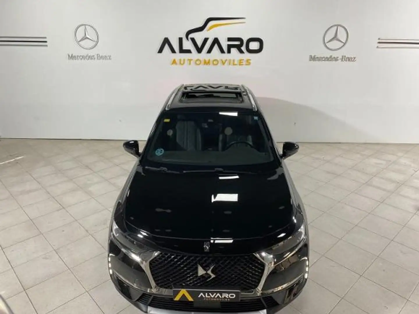 DS Automobiles DS 7 Crossback 2.0BlueHDi Grand Chic Aut. Schwarz - 2