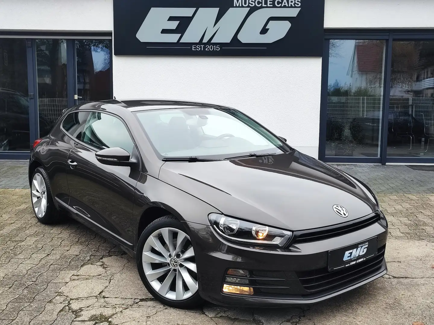 Volkswagen Scirocco 2.0 TSI Sport Braun - 1