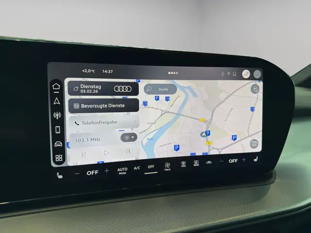 Audi Q3 view 13