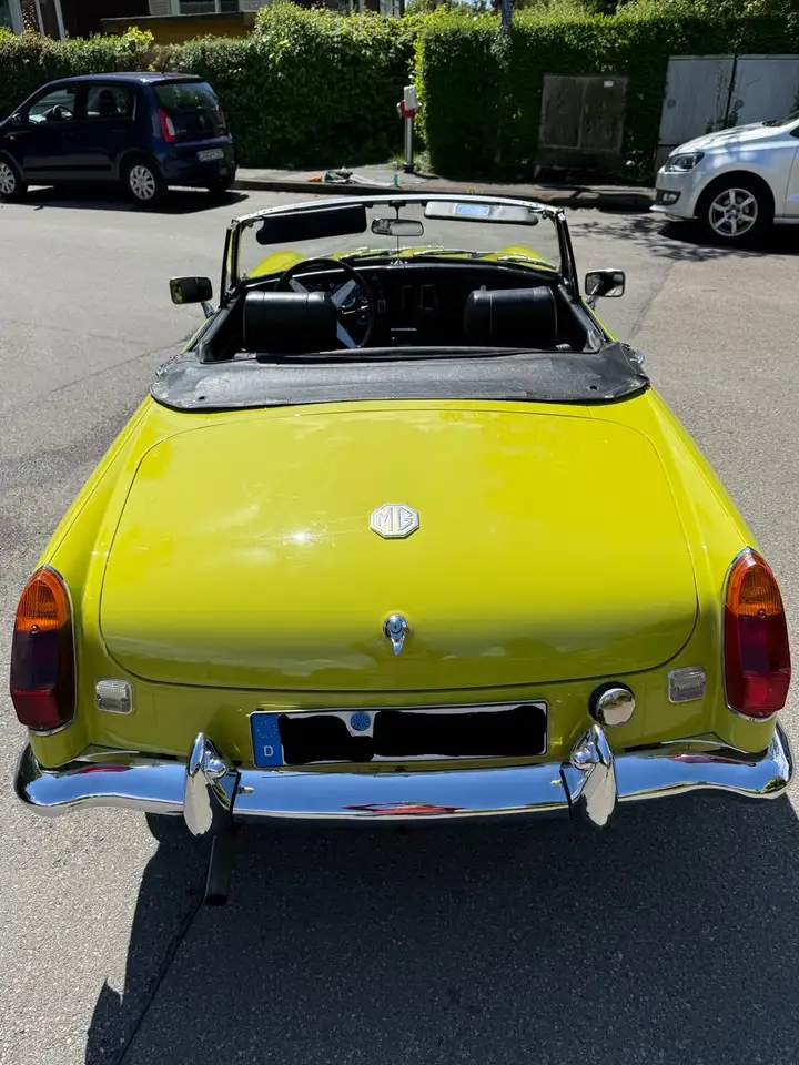 MG MGB Citron Yellow Cabrio, Top-Zustand, Chrom-Speichenräder, Garagenfahrzeug; TÜV NEU; seit 1982 in Familienbesitz, foto 2