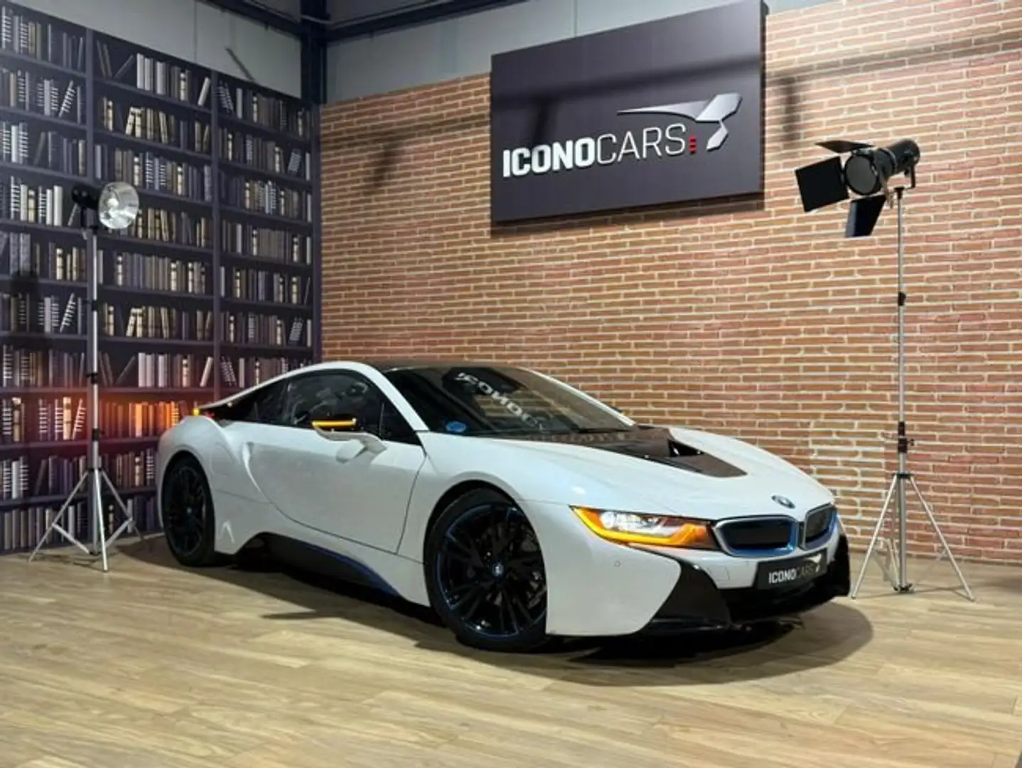 BMW i8 Blanc - 2