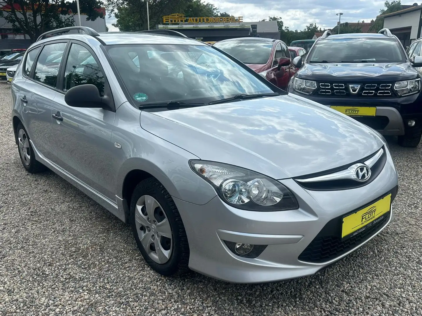 Hyundai i30 cw FIFA WM Edition*Klima*TÜV NEU Silber - 2