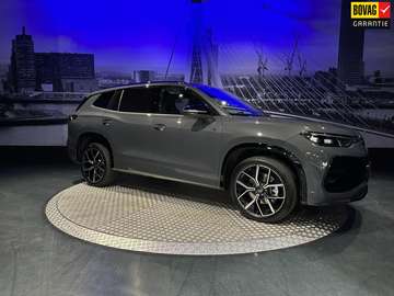 1.5 eHybrid R-Line Edition *Pano*Keyless*BlackStyl