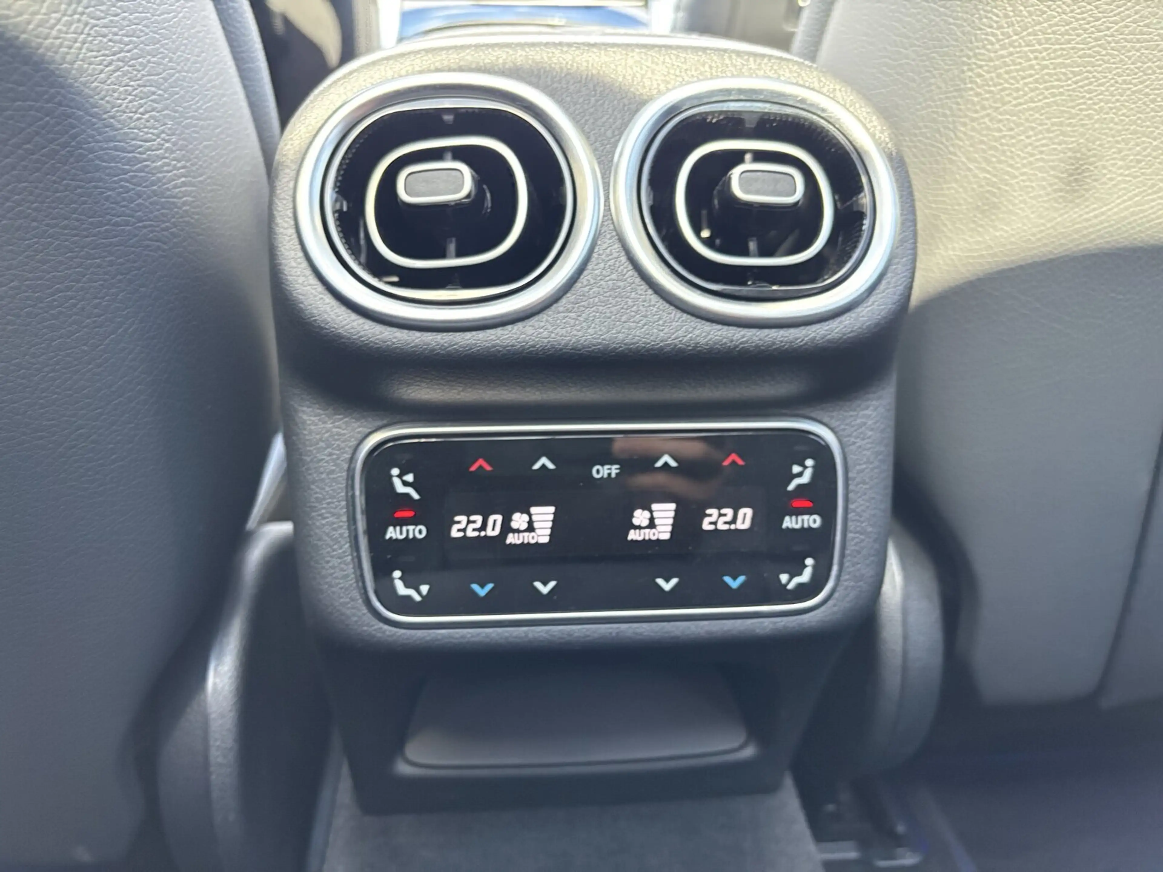 Mercedes-Benz GLC 220 GLC 220d 4M AVANTG. PANO+DIGITAL LED+360°+MEMORY — photo 13
