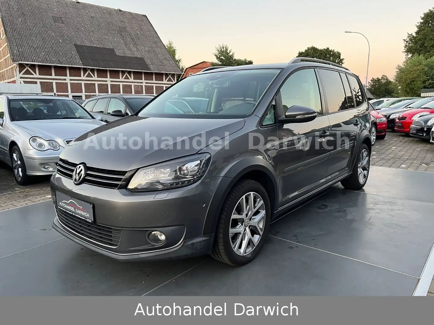 Volkswagen Touran CrossTouran 1.4 TGI DSG 1.Hand S.Heft Gris - 1
