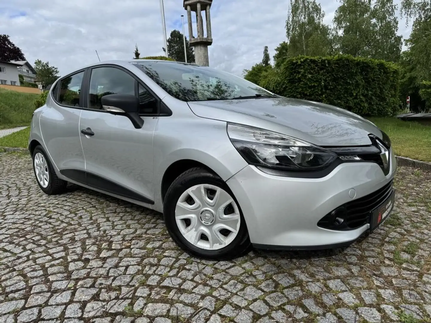 Renault Clio Tonic KLIMA TEMPOMAT  4-ZYLINDER Gris - 2