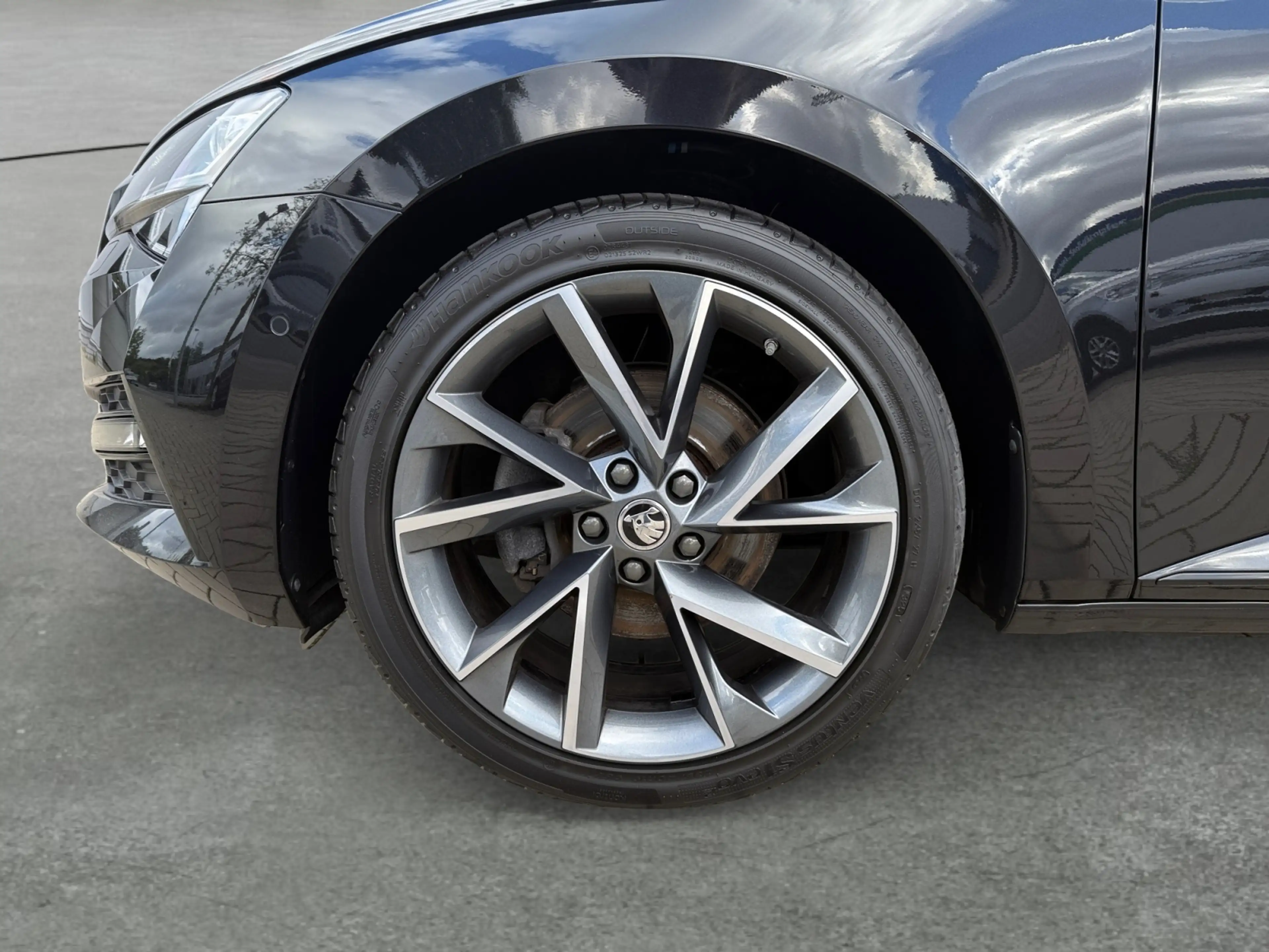 Skoda Superb Combi 2.0 TDI DSG SPORTLINE +AHK +360° +STHZ +MAT — photo 10