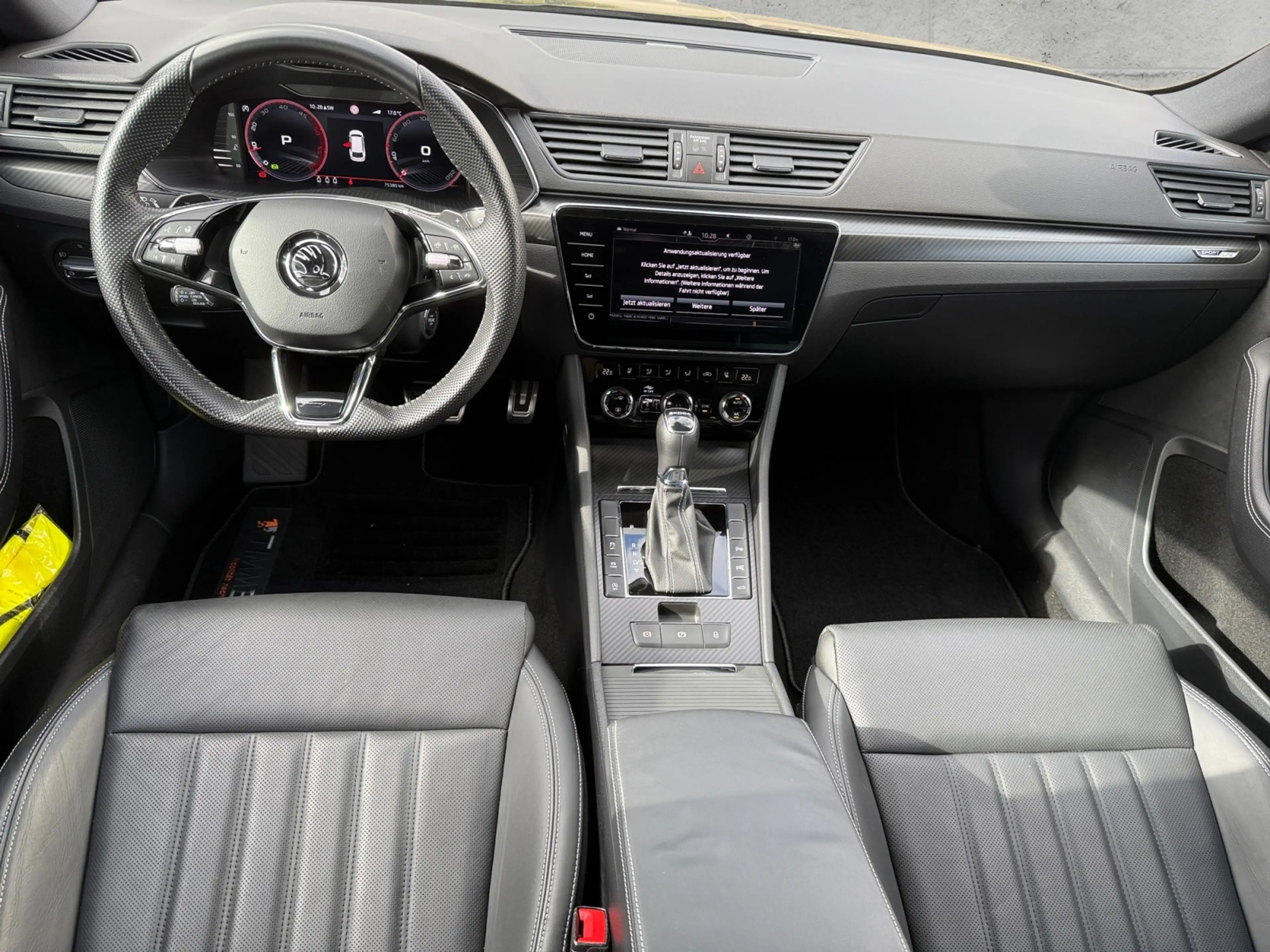 Skoda Superb Combi 2.0 TDI DSG SPORTLINE +AHK +360° +STHZ +MAT — photo 15