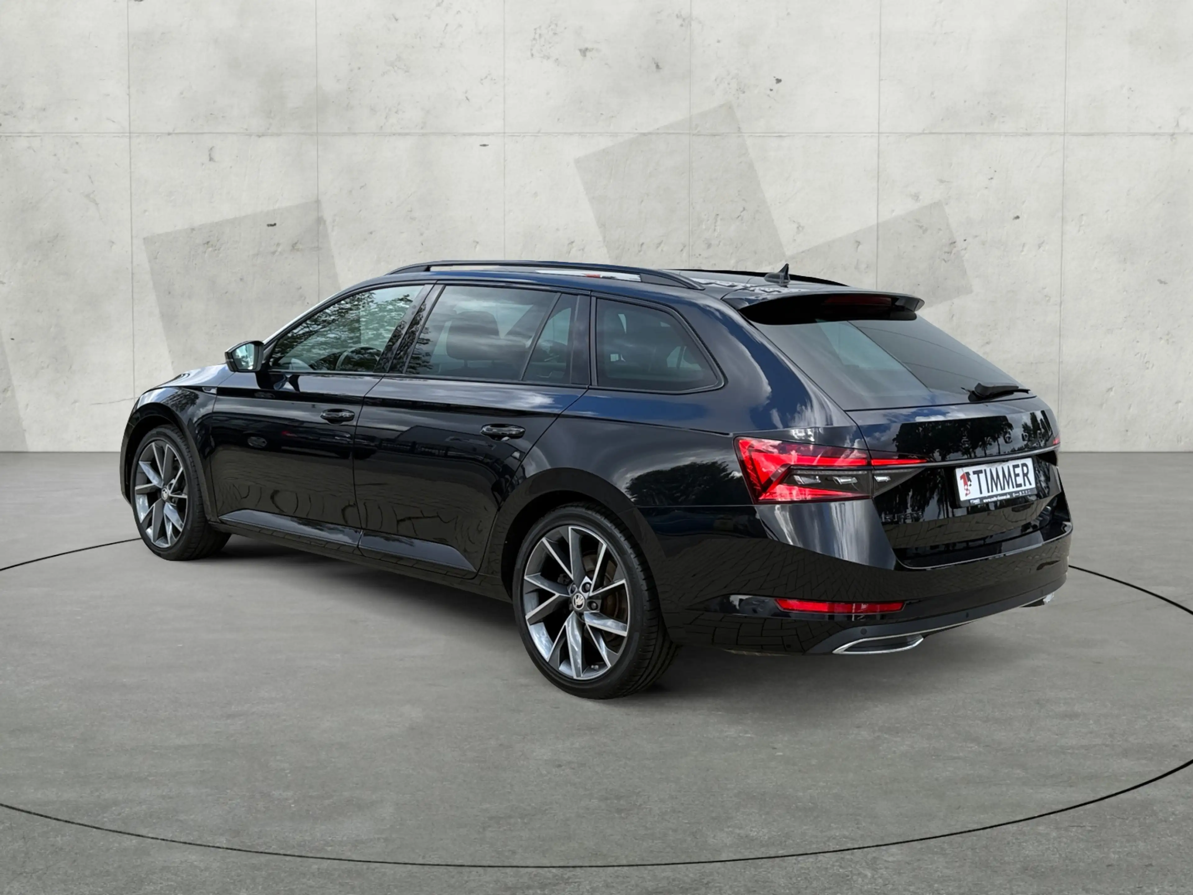 Skoda Superb Combi 2.0 TDI DSG SPORTLINE +AHK +360° +STHZ +MAT — photo 4