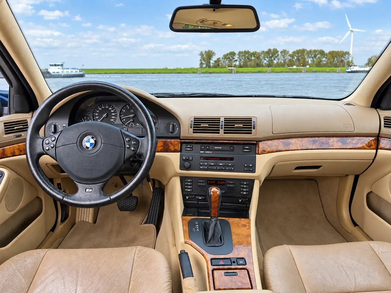 BMW 528 5-serie Touring 528i, foto 4