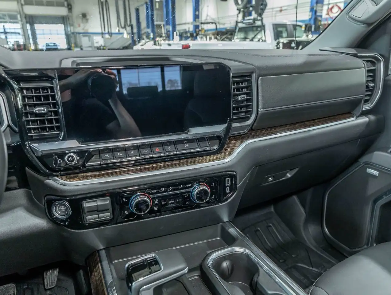 GMC Sierra 1500 снимка GMC Sierra 1500