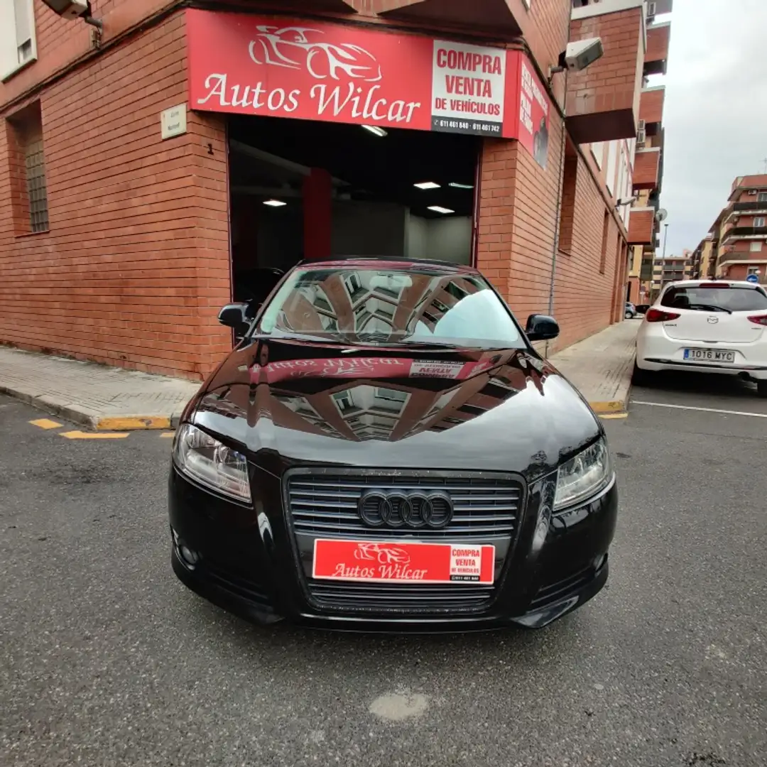 Audi A3 1.6TDI Attraction Noir - 1